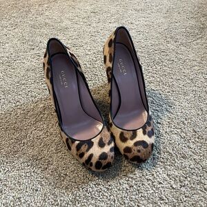 Gucci cheetah print ponyhair wedges